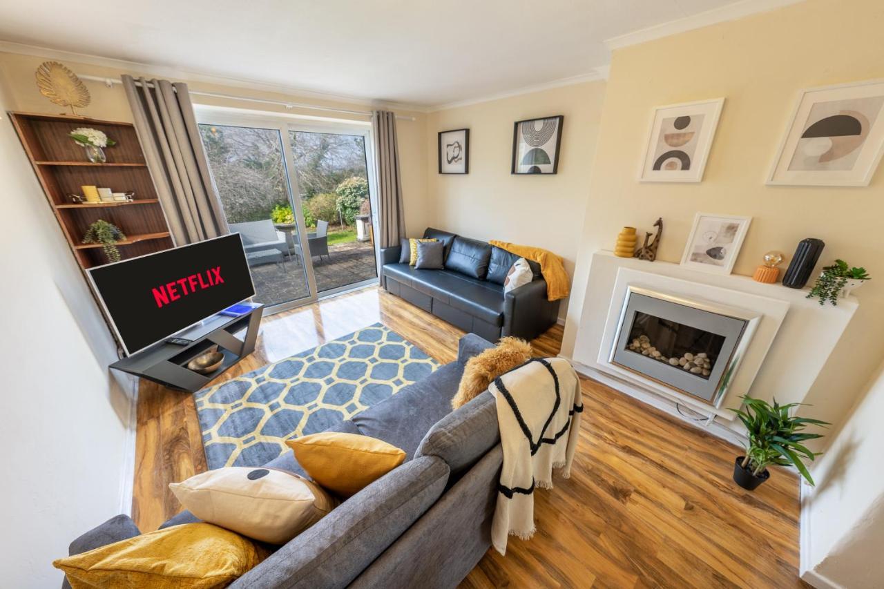 Pierocks Carver Entire House, Hot Tub & Wifi High Wycombe Kültér fotó